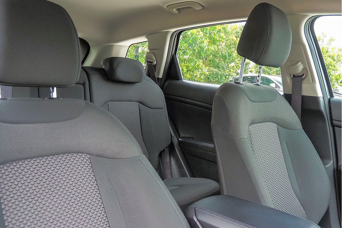 2022 Kia Sportage S NQ5