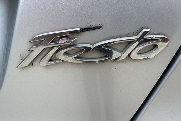 2010 Ford Fiesta LX WT