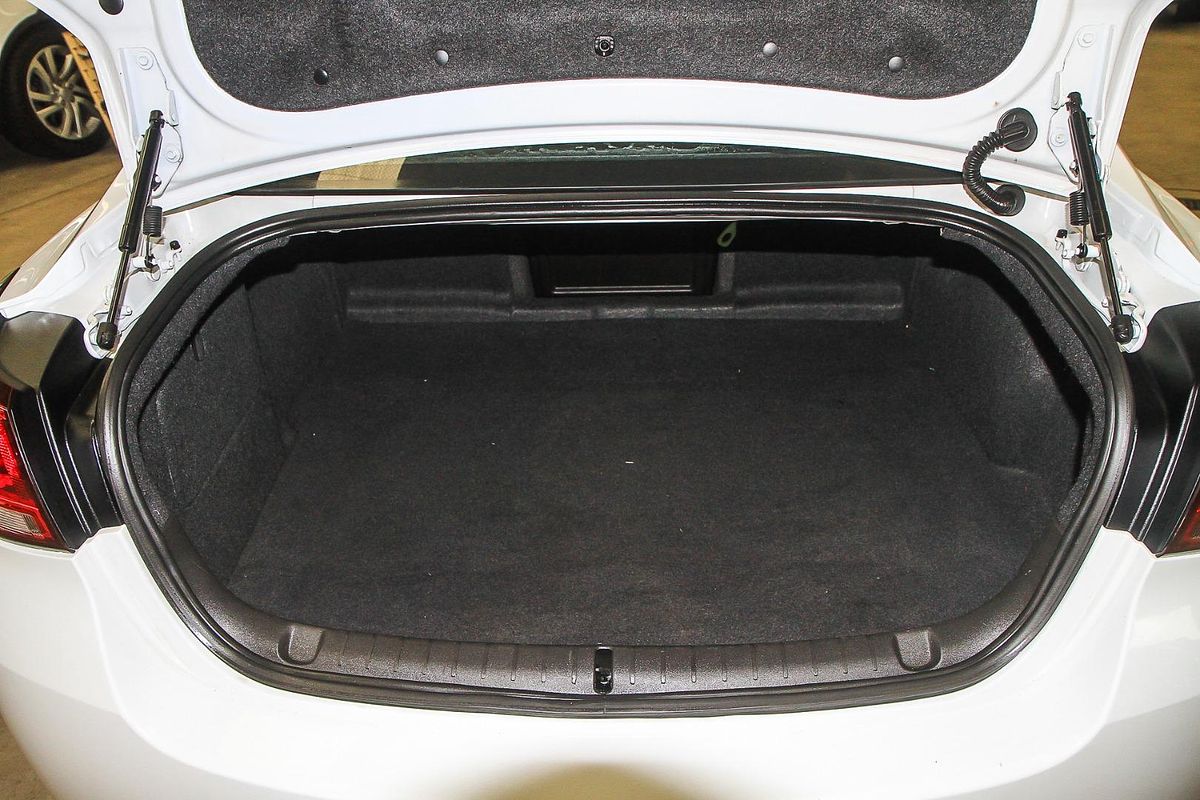 2014 Holden Calais V VF