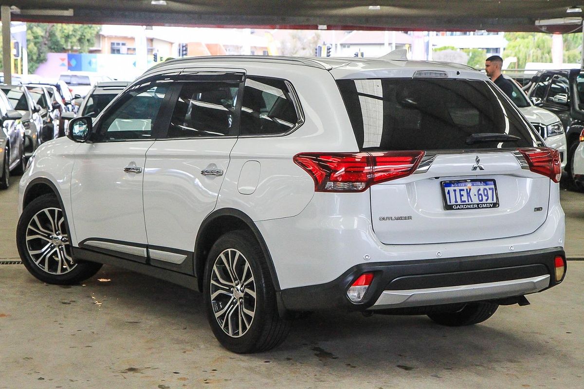 2017 Mitsubishi Outlander Exceed ZK
