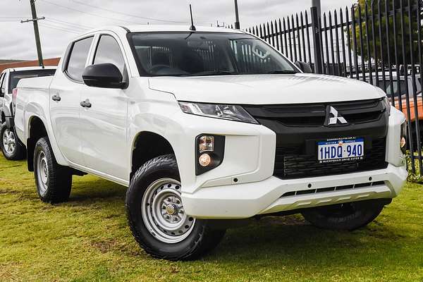 2019 Mitsubishi Triton GLX MR 4X4