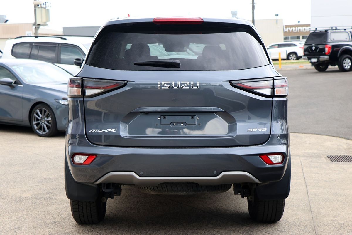 2022 Isuzu MU-X LS-U