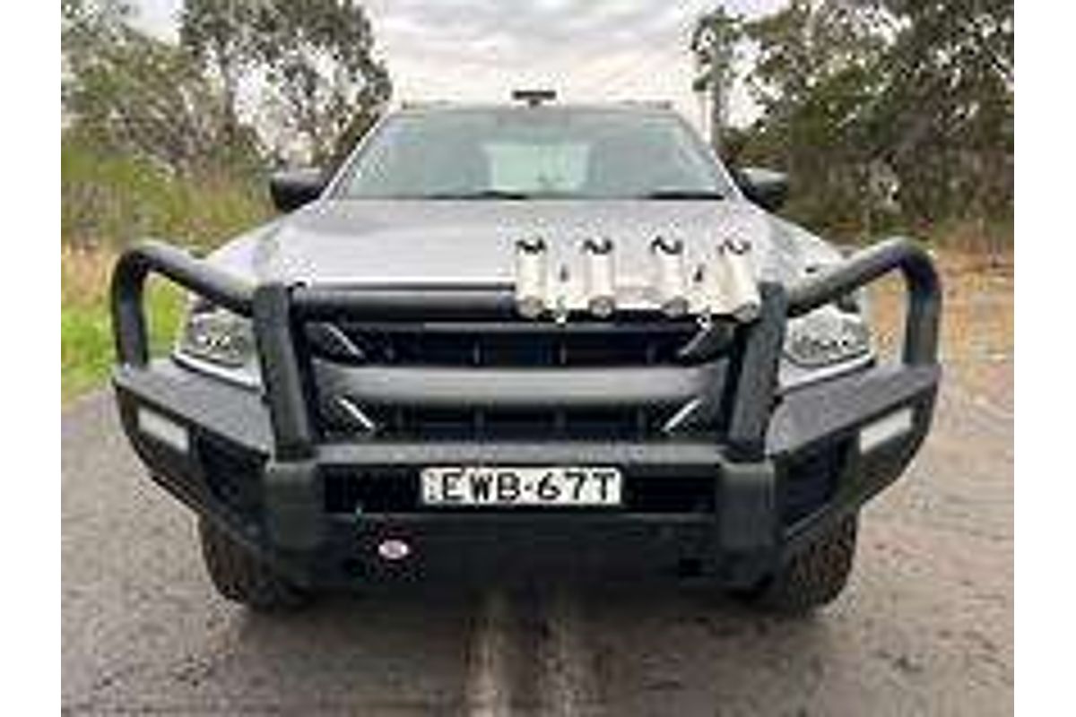 2022 Isuzu D-MAX SX High Ride Rear Wheel Drive