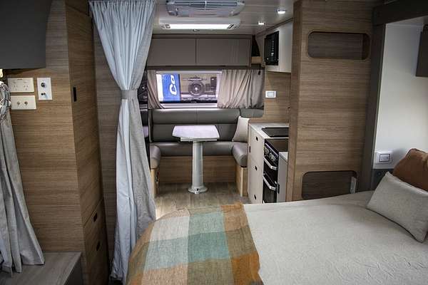 2024 Jayco SILVERLINE CARAVAN 21.65-3.OB.SL-MY24