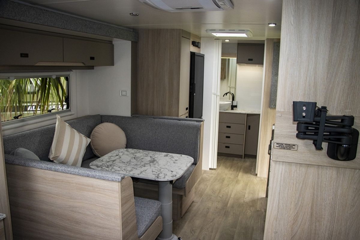 2024 Jayco DISCOVERY CARAVAN 21.66-4.OB.DY-MY25