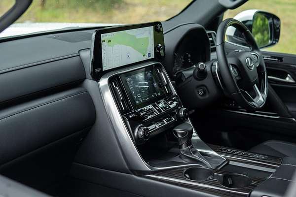 2024 Lexus LX LX600 VJA310R