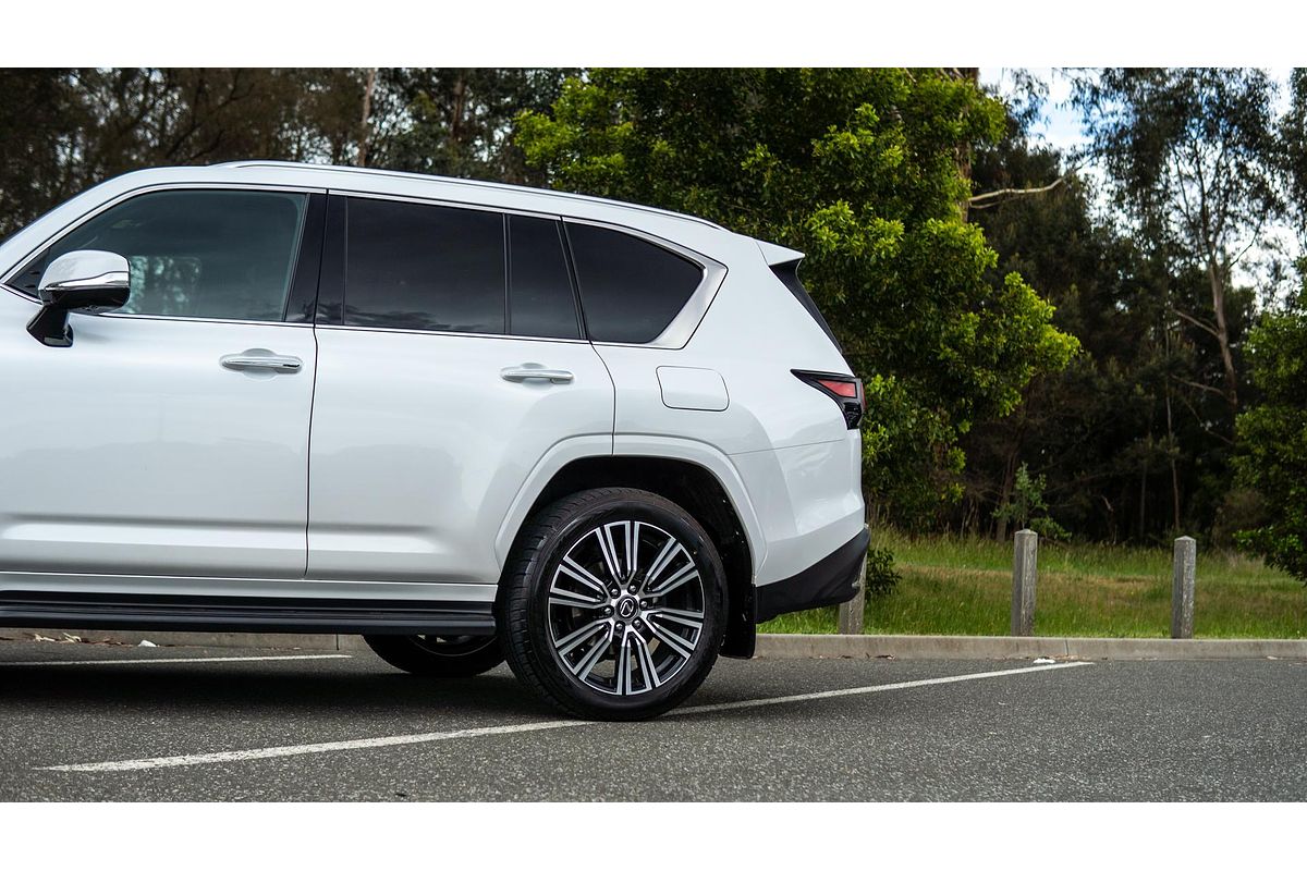 2024 Lexus LX LX600 VJA310R