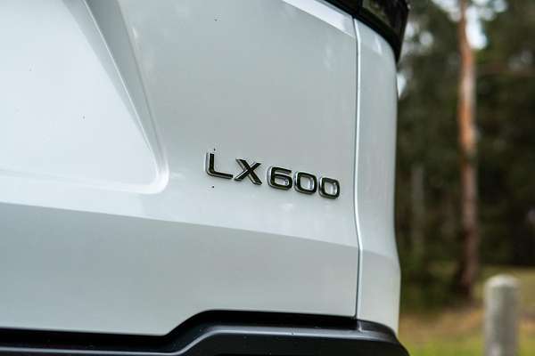 2024 Lexus LX LX600 VJA310R