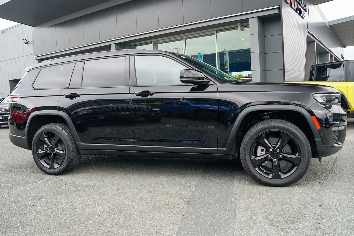 2023 Jeep Grand Cherokee Night Eagle WL