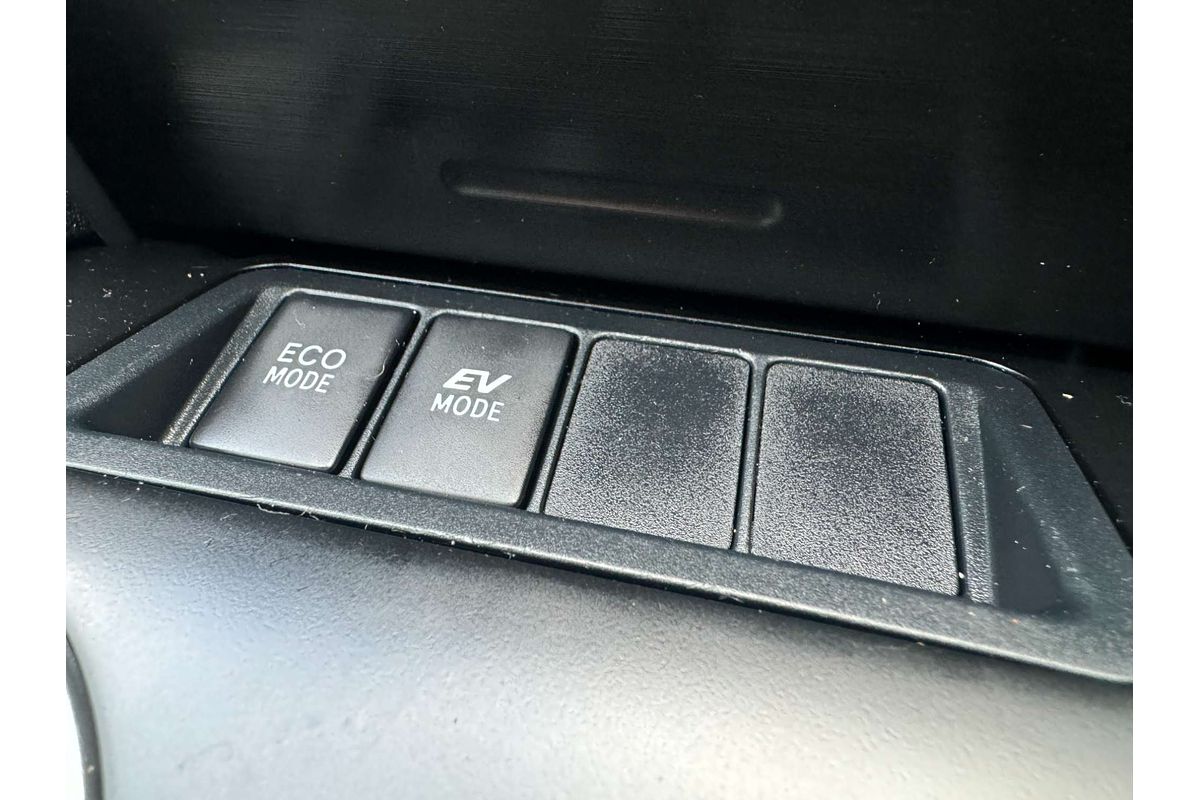 2016 Toyota Camry Atara S AVV50R