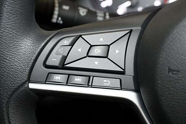 2024 Nissan Navara SL D23 Rear Wheel Drive