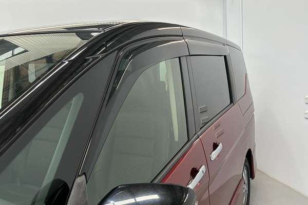 2018 Nissan Serena Hybrid e-Power Highway Star HFC27