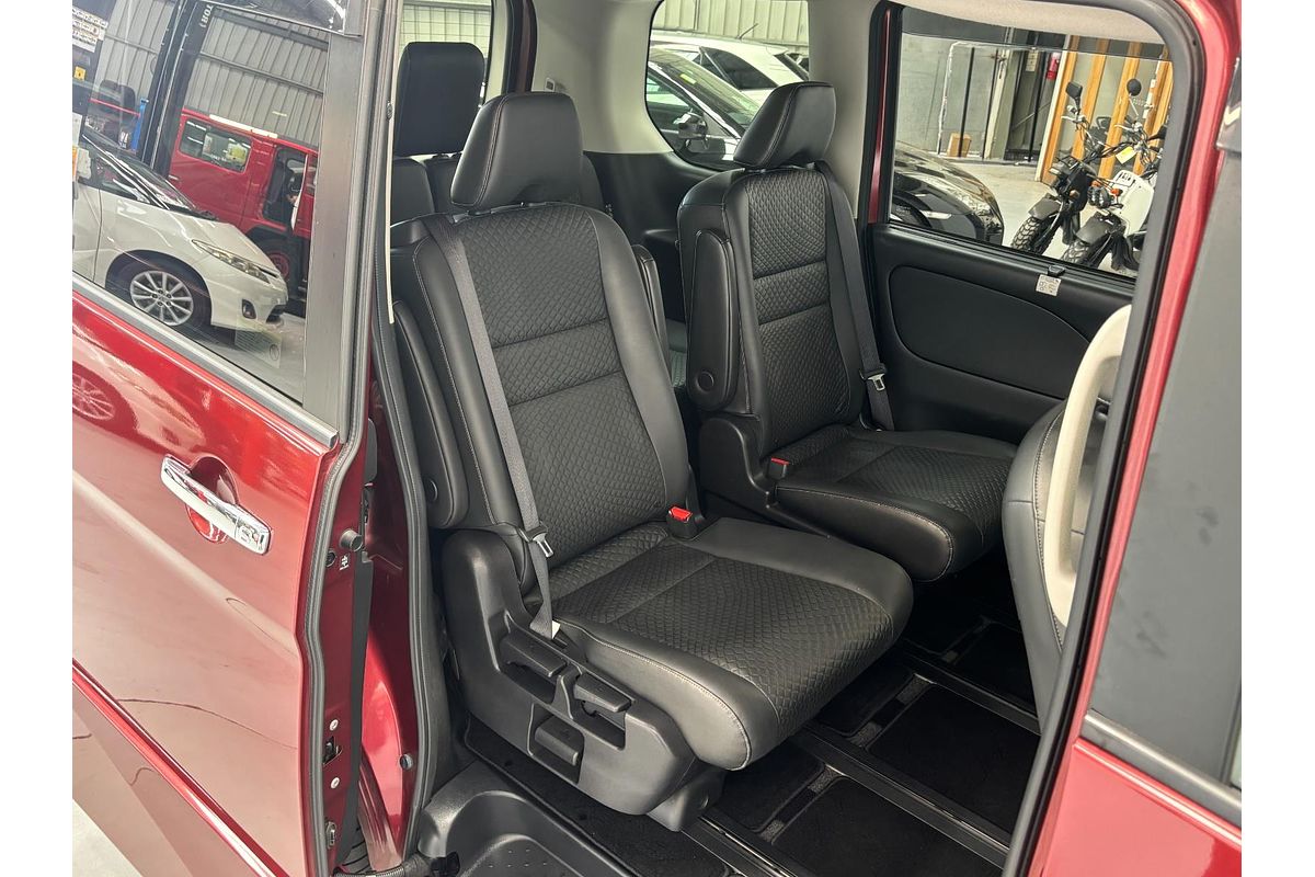 2018 Nissan Serena Hybrid e-Power Highway Star HFC27