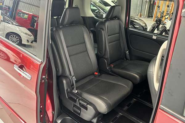 2018 Nissan Serena Hybrid e-Power Highway Star HFC27