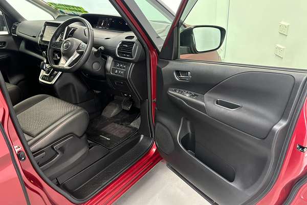 2018 Nissan Serena Hybrid e-Power Highway Star HFC27