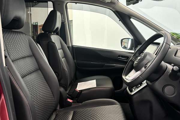 2018 Nissan Serena Hybrid e-Power Highway Star HFC27