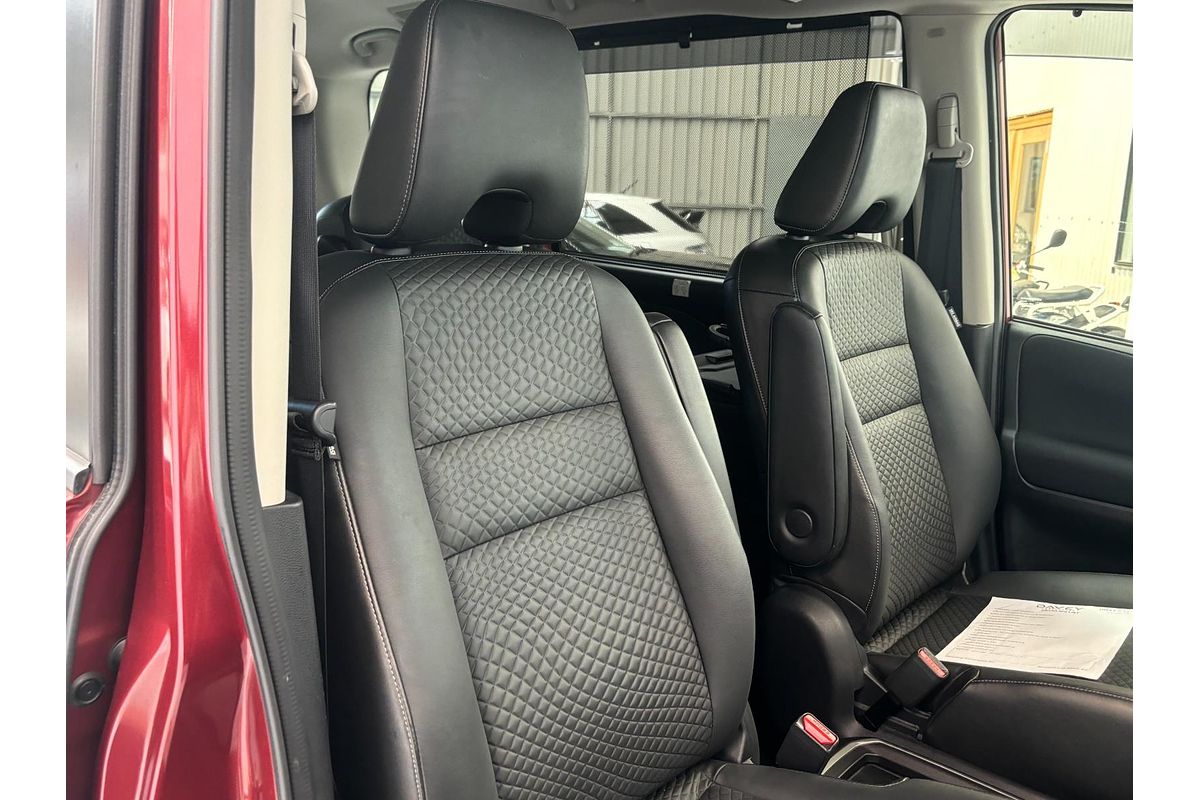 2018 Nissan Serena Hybrid e-Power Highway Star HFC27