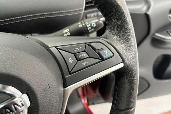 2018 Nissan Serena Hybrid e-Power Highway Star HFC27
