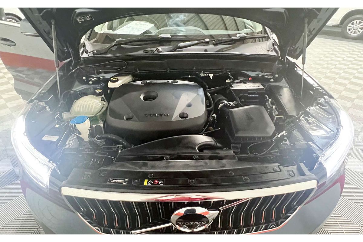 2021 Volvo XC40 T4 Inscription