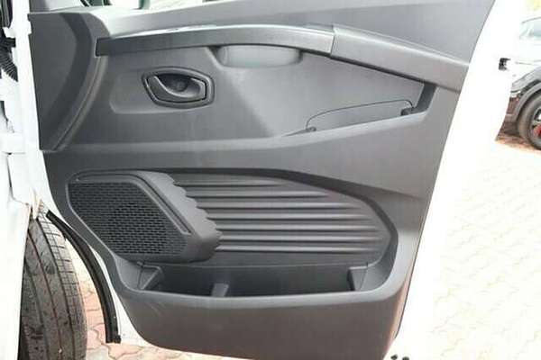 2024 Renault Trafic Pro X82 LWB