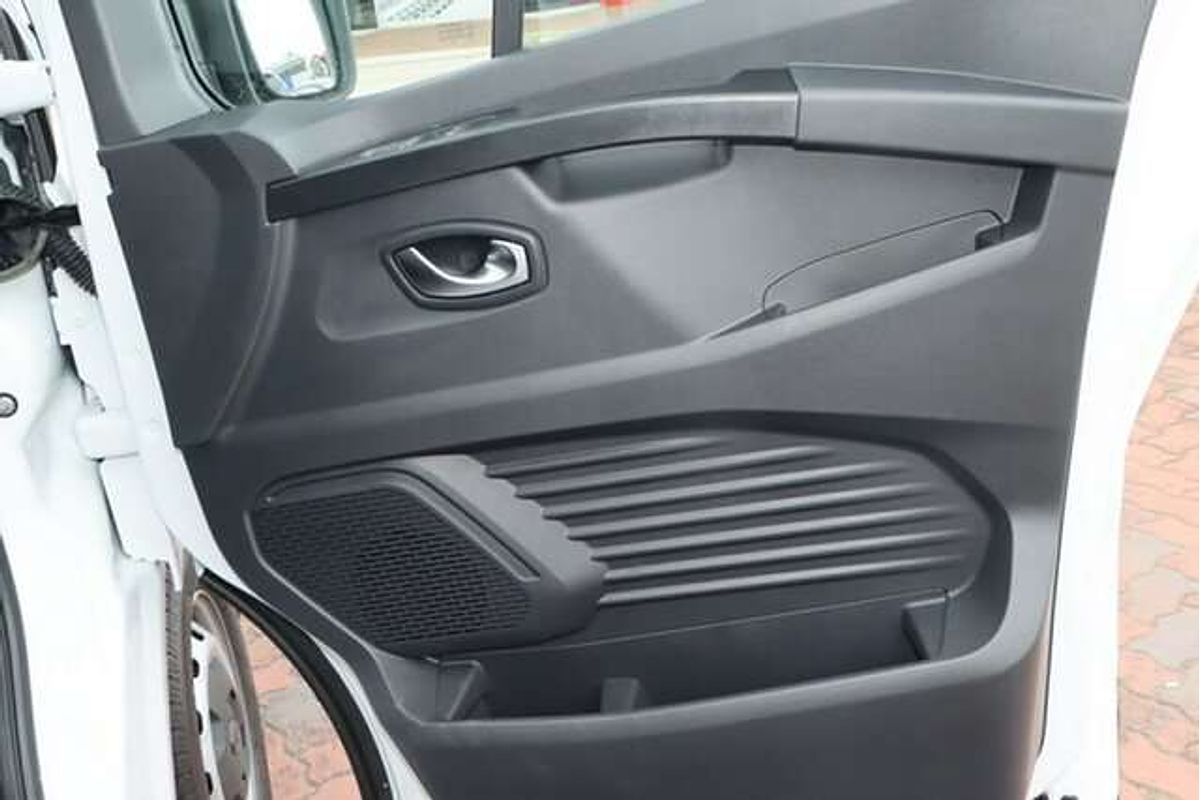 2024 Renault Trafic Premium X82 LWB