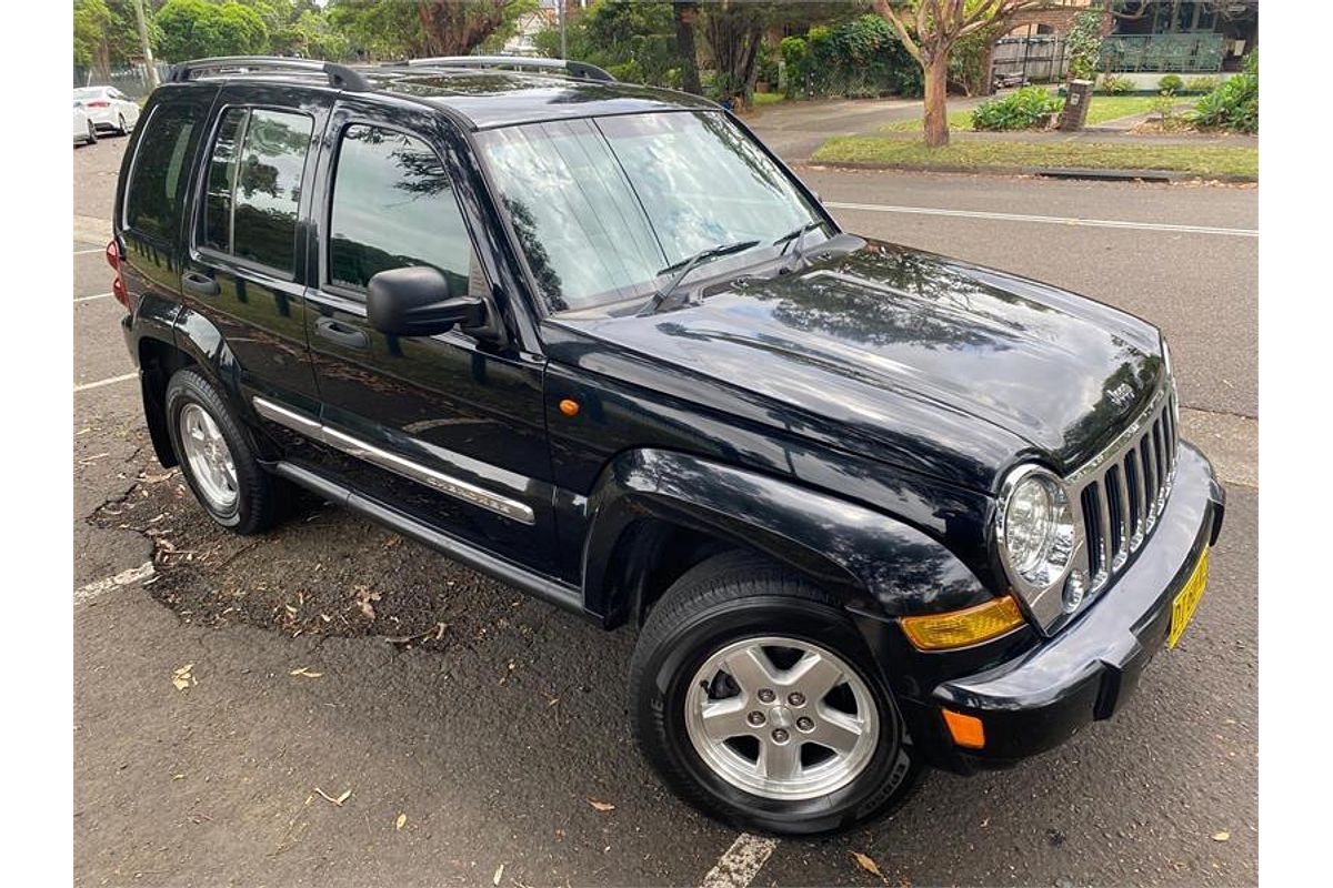 2005 Jeep Cherokee Limited KJ