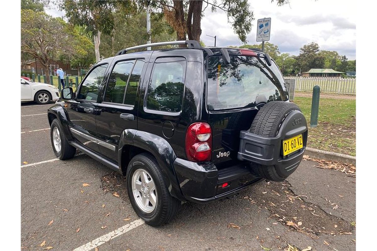 2005 Jeep Cherokee Limited KJ