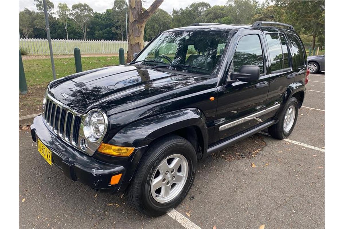 2005 Jeep Cherokee Limited KJ