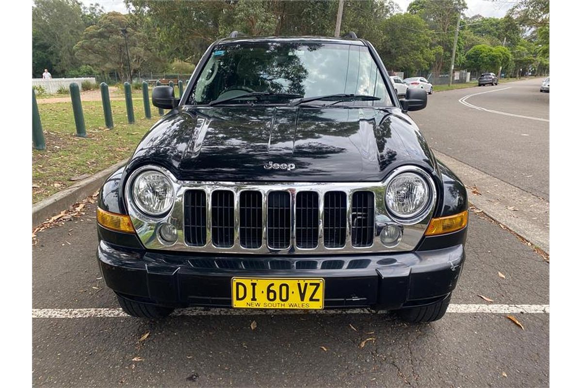2005 Jeep Cherokee Limited KJ