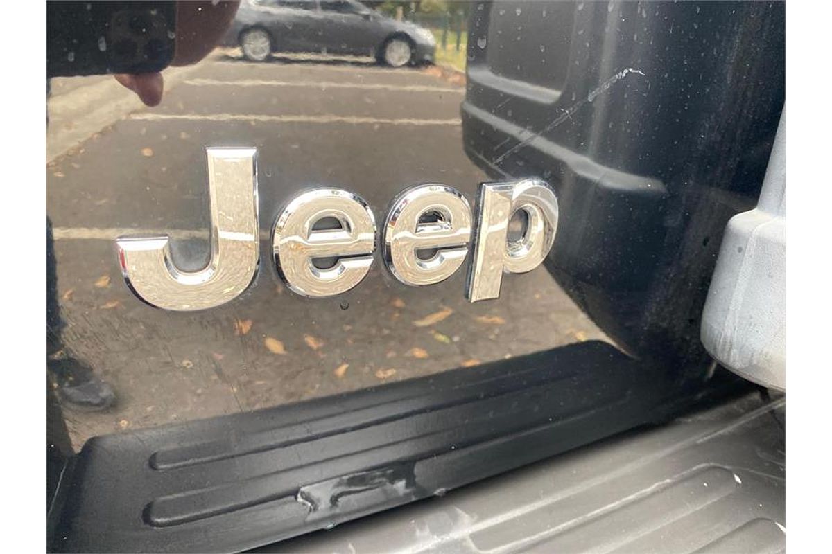 2005 Jeep Cherokee Limited KJ