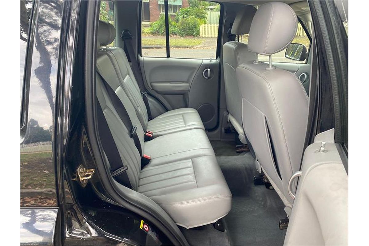 2005 Jeep Cherokee Limited KJ