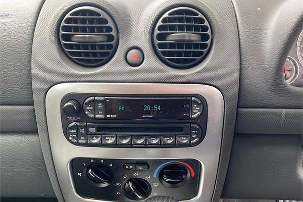 2005 Jeep Cherokee Limited KJ