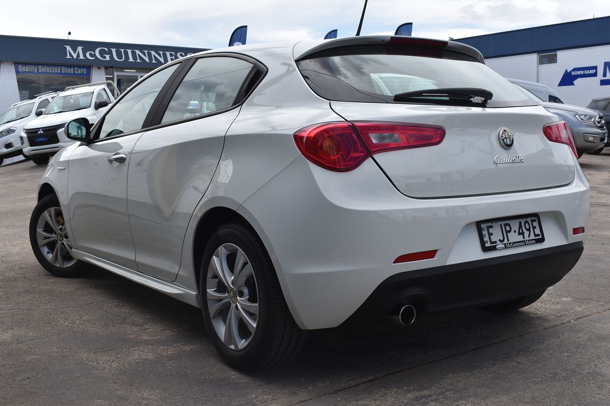 2013 Alfa Romeo Giulietta Progression Series 0