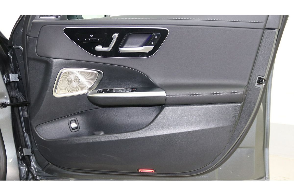 2023 Mercedes-Benz C-Class C300 W206