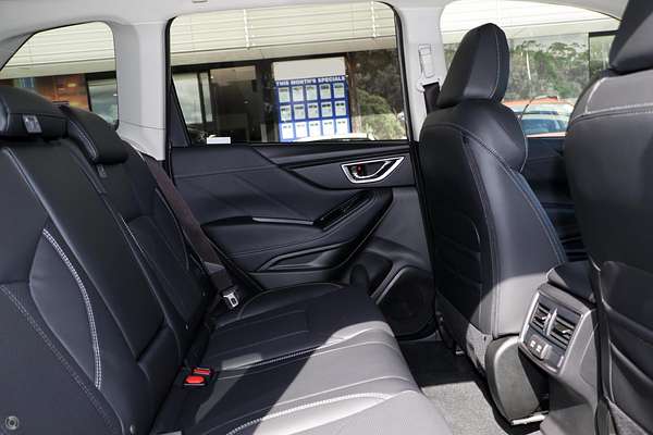 2023 Subaru Forester Hybrid S S5