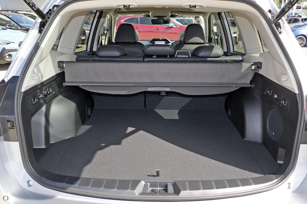 2023 Subaru Forester Hybrid S S5