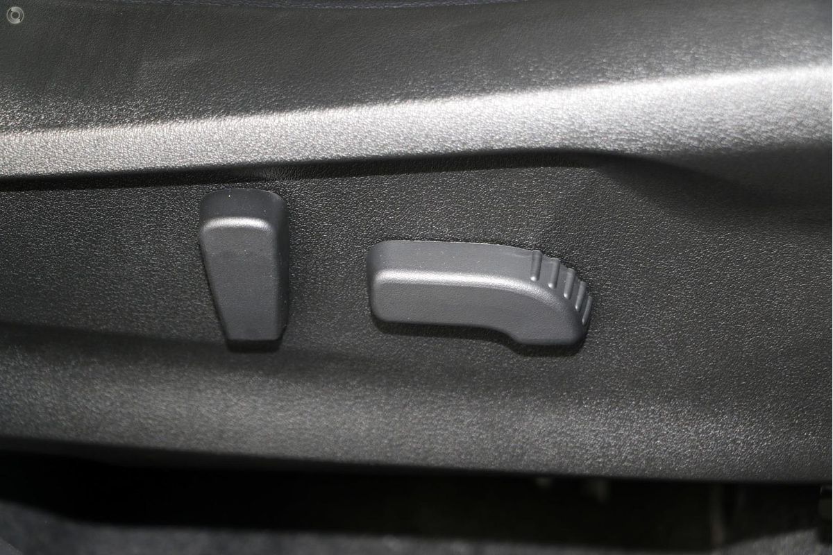 2023 Subaru Forester Hybrid S S5