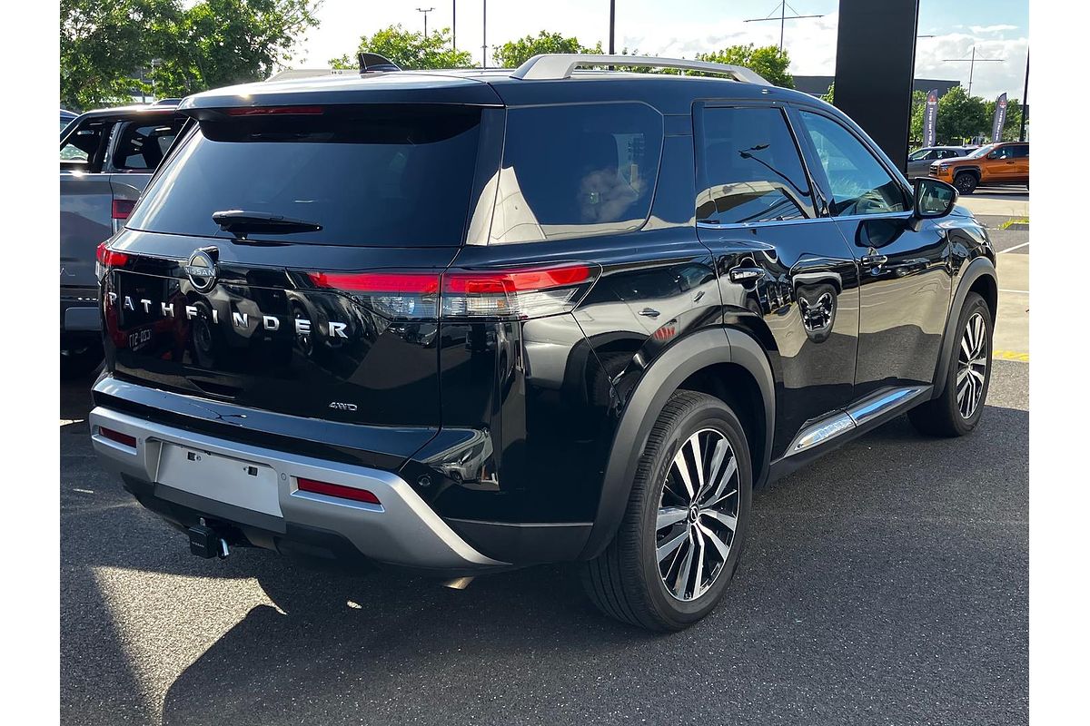 2023 Nissan Pathfinder Ti-L R53