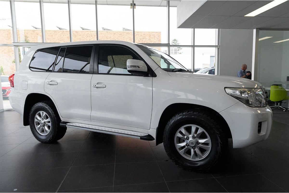 2014 Toyota Landcruiser GXL VDJ200R