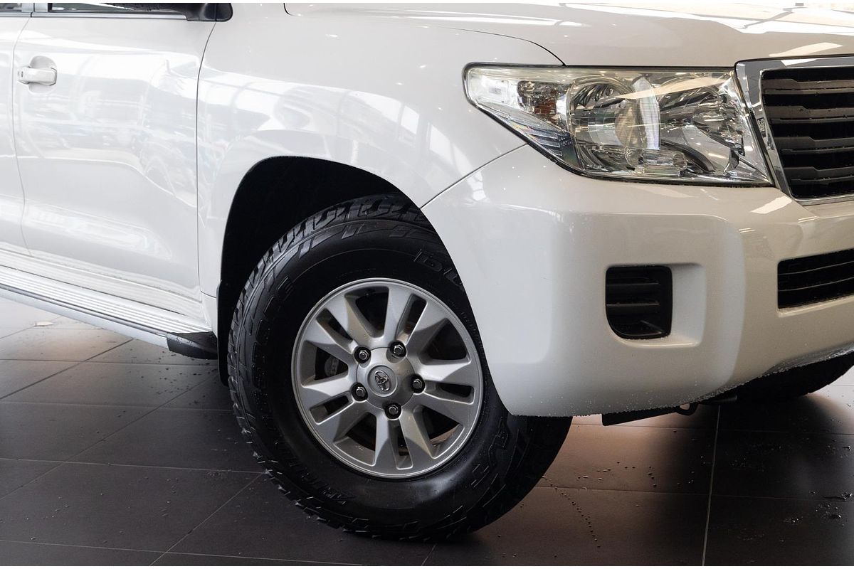 2014 Toyota Landcruiser GXL VDJ200R