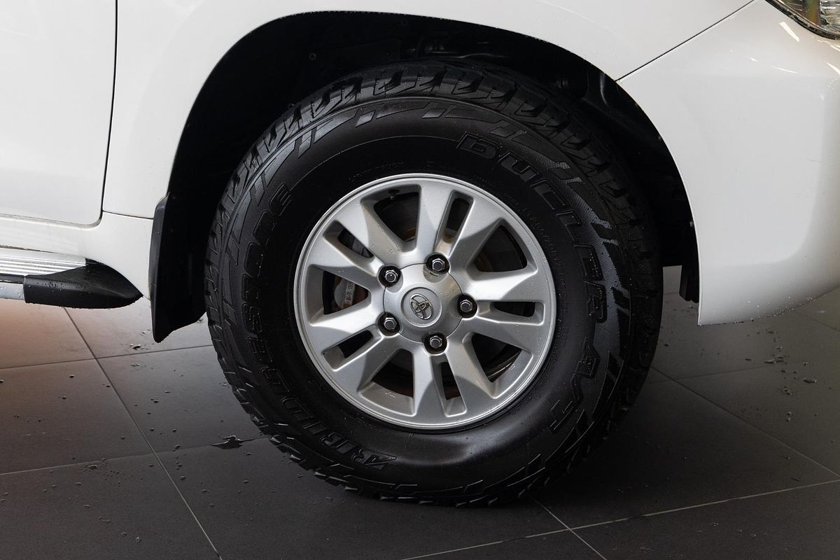 2014 Toyota Landcruiser GXL VDJ200R