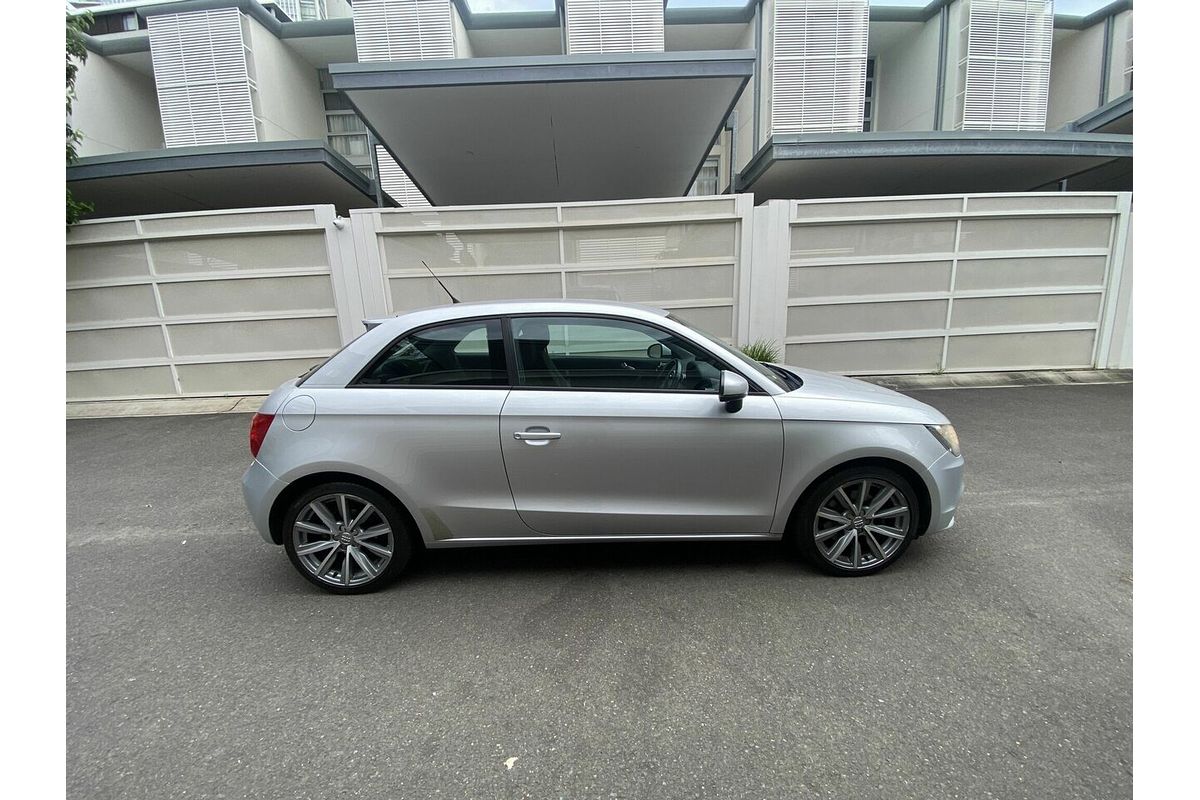 2011 Audi A1 Attraction 8X