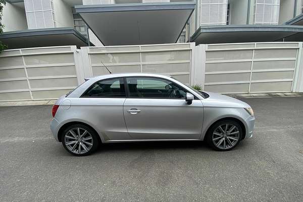 2011 Audi A1 Attraction 8X