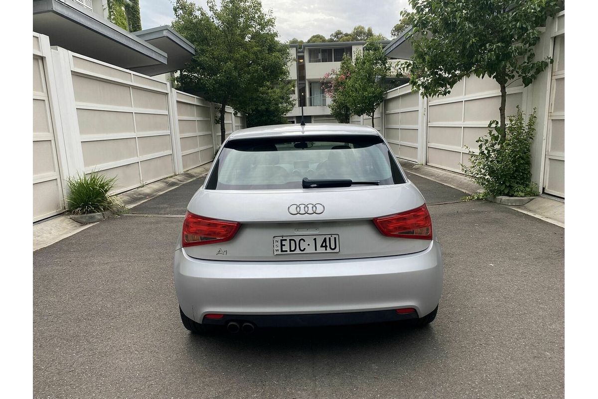 2011 Audi A1 Attraction 8X