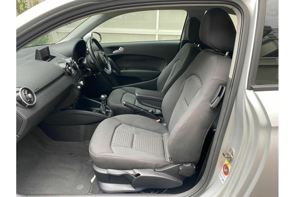 2011 Audi A1 Attraction 8X