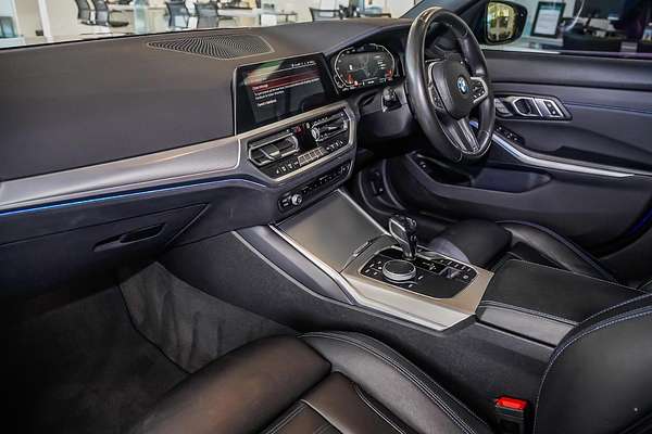 2019 BMW 3 Series 330i Luxury Line G20