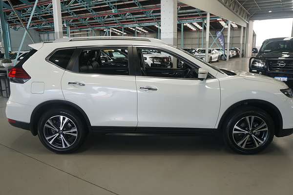 2022 Nissan X-TRAIL ST-L T32