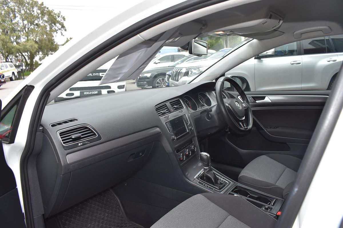 2015 Volkswagen Golf 92TSI 7