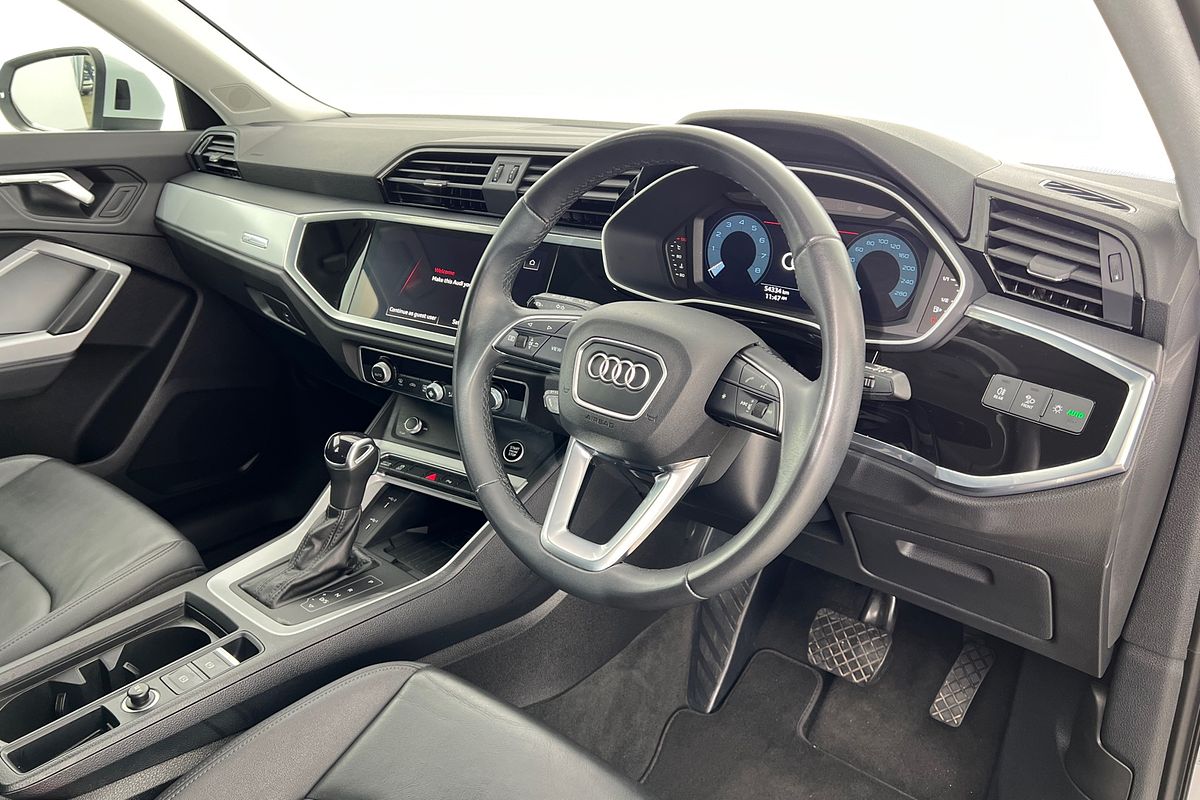 2022 Audi Q3 35 TFSI F3