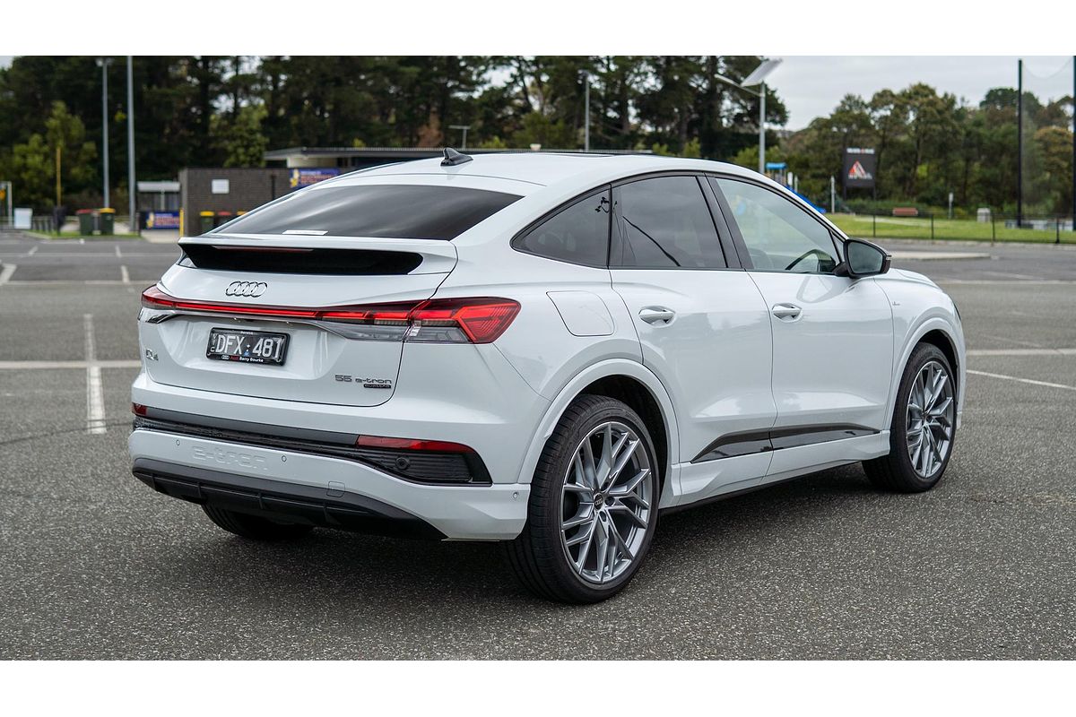 2024 Audi Q4 e-tron 55 F4